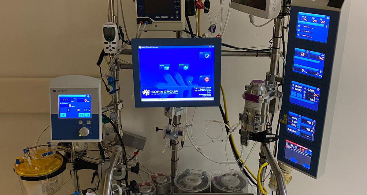 Operating theatre with perfusion equipment